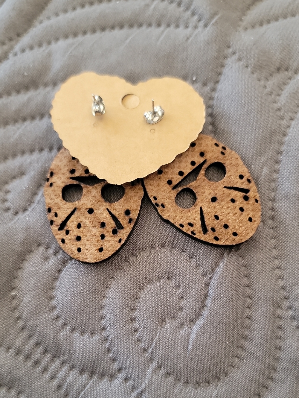 White Hockey Mask Dangle "Jason" Horror Earrings - Picture 2 of 4